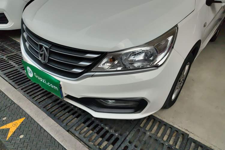 Used Baojun 310 2016 1.2L manual Comfort trim level Left Front Headlight