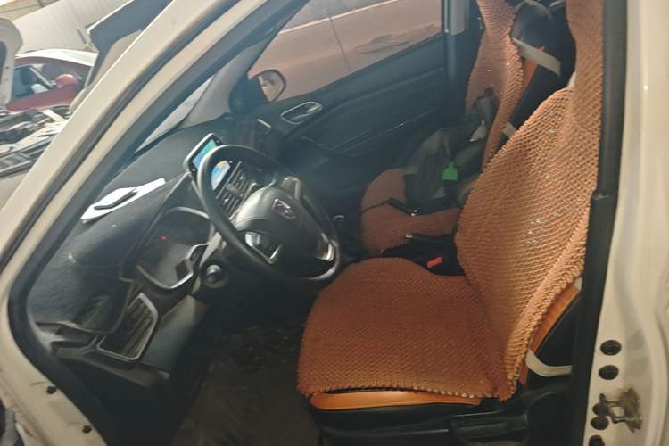 Used Baojun 310 2016 1.2L Manual Fashionable Edition Left Front Seat