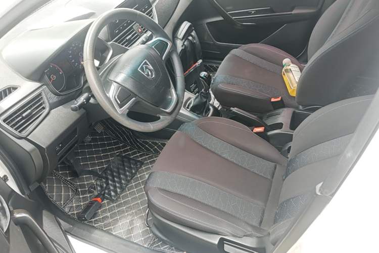 Used Baojun 310 2016 1.2L manual Comfort trim level Left Front Seat