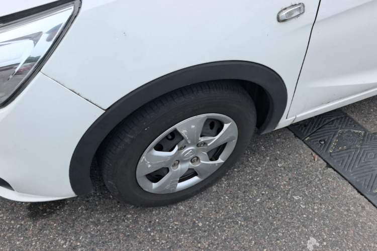 Used Baojun 310 2016 1.2L Manual Value Edition Left Front Wheel Hub