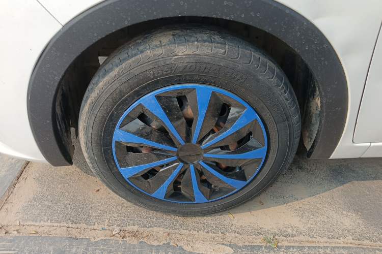 Used Baojun 310 2016 1.2L manual Comfort trim level Left Front Wheel Hub