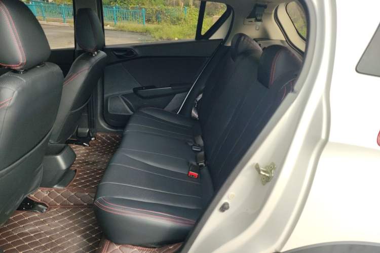 Used Baojun 310 2016 1.2L manual Comfort trim level Left Rear Seat