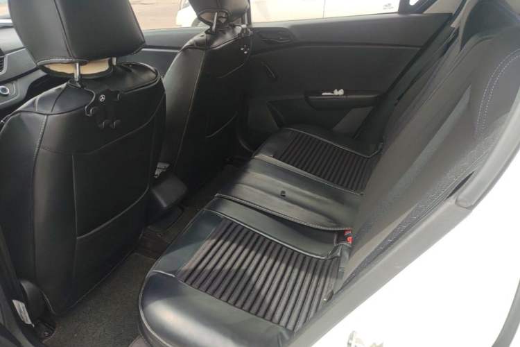 Used Baojun 310 2016 1.2L Manual Value Edition Left Rear Seat