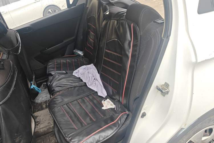 Used Baojun 310 2016 1.2L manual Comfort trim level Left Rear Seat