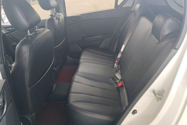 Used Baojun 310 2016 1.2L manual Comfort trim level Left Rear Seat