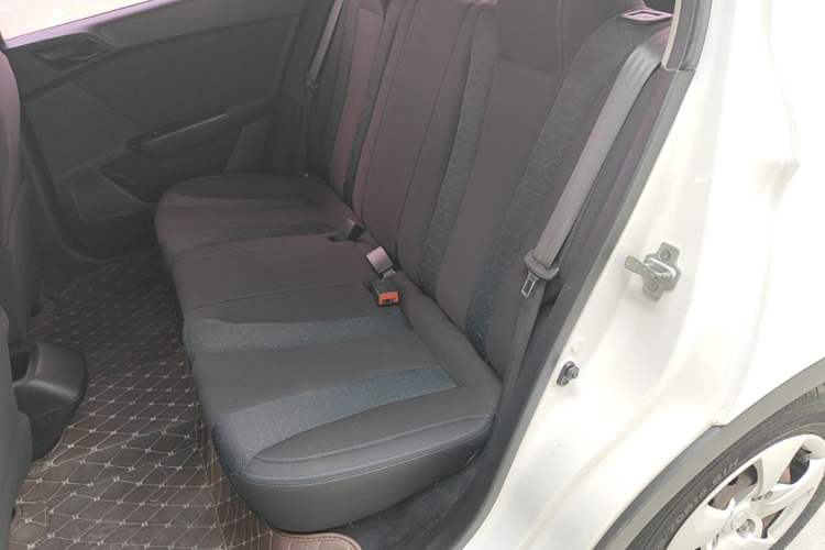Used Baojun 310 2016 1.2L manual Comfort trim level Left Rear Seat