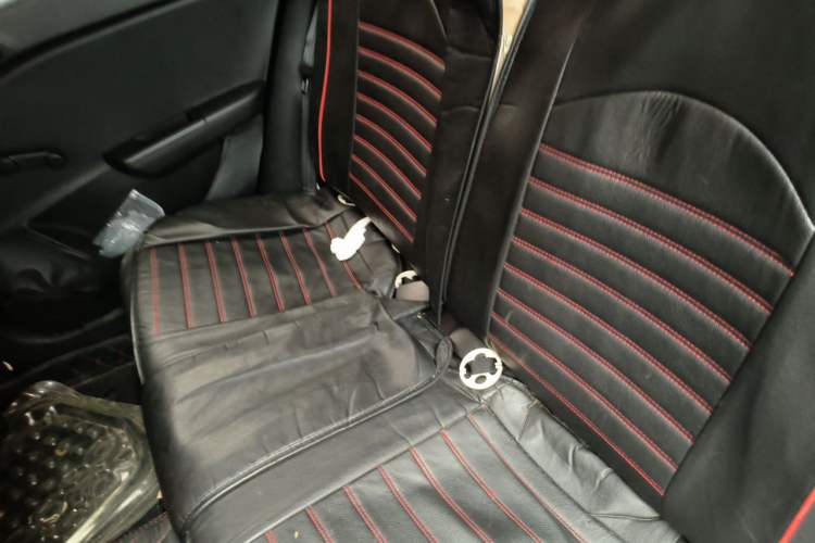 Used Baojun 310 2016 1.2L Manual Value Edition Left Rear Seat