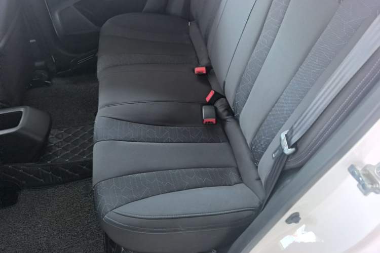 Used Baojun 310 2016 1.2L Manual Value Edition Left Rear Seat