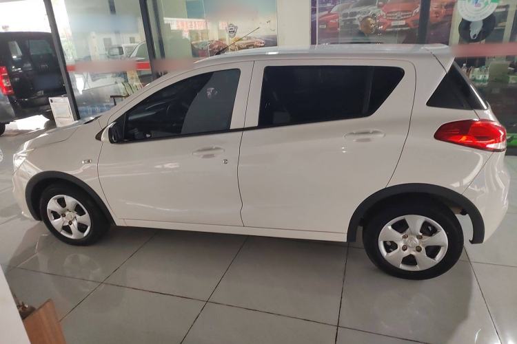 Used Baojun 310 2016 1.2L manual Comfort trim level Left Side
