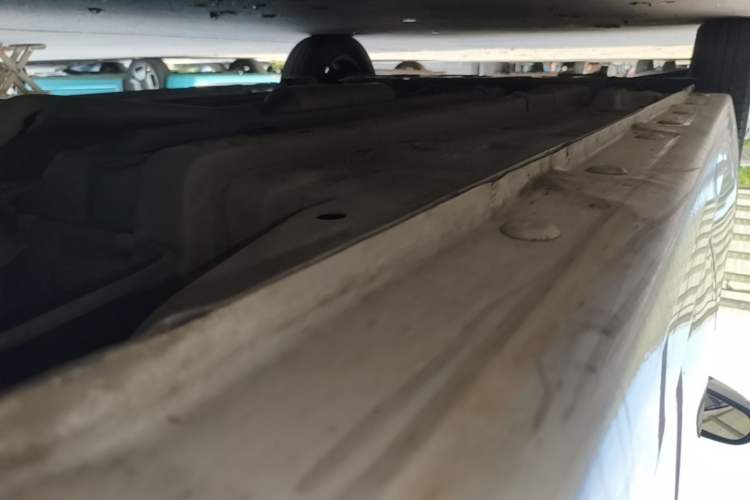 Used Baojun 310 2016 1.2L manual Comfort trim level Left Side Sill