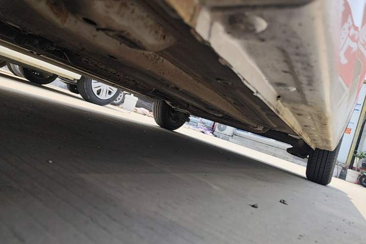 Used Baojun 310 2016 1.2L Manual Value Edition Left Side Sill