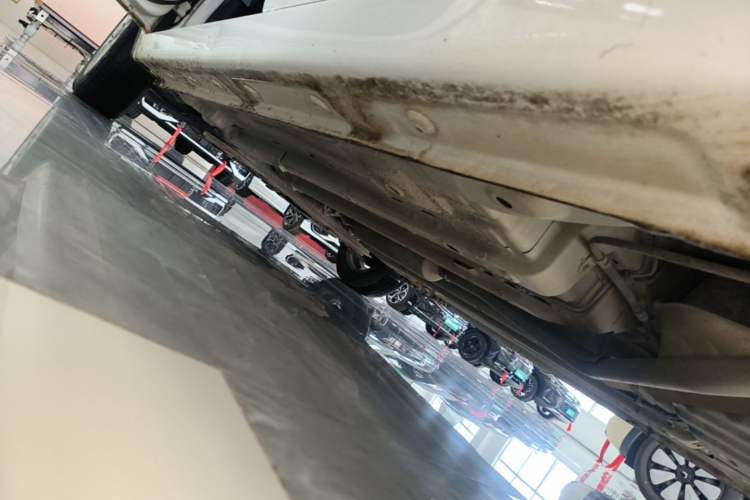 Used Baojun 310 2016 1.2L Manual Value Edition Left Side Sill