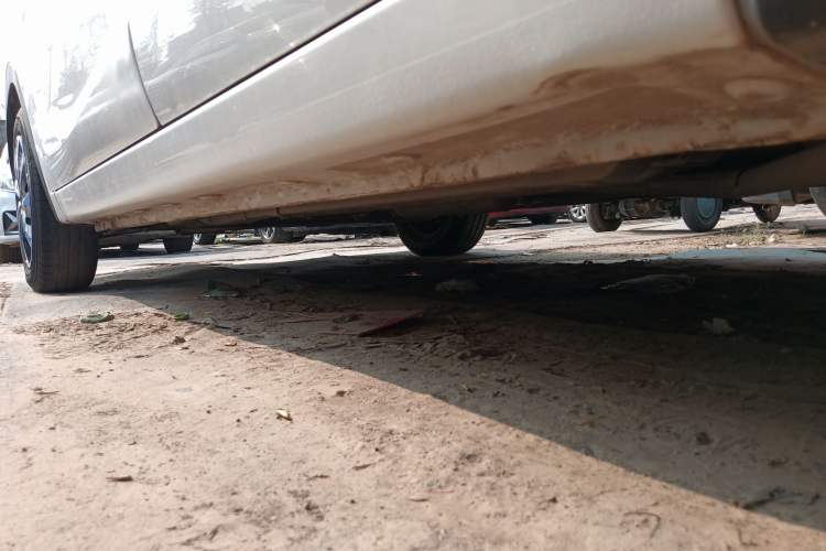 Used Baojun 310 2016 1.2L manual Comfort trim level Left Side Sill