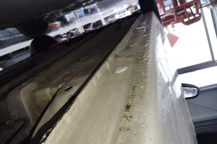 Used Baojun 310 2016 1.2L Manual Value Edition Left Side Sill