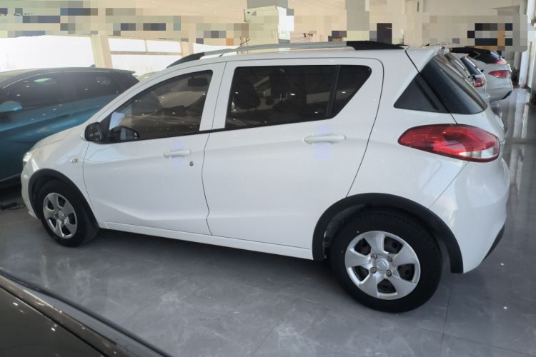 Used Baojun 310 2016 1.2L manual Comfort trim level Left Side