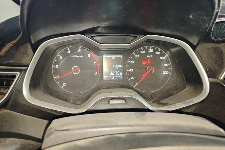 Used Baojun 310 2016 1.2L Manual Fashionable Edition Odometer Close Up