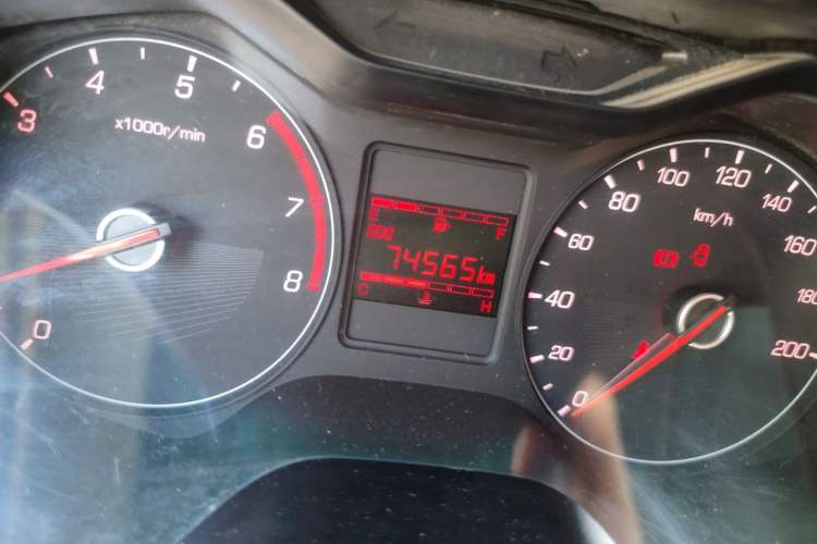 Used Baojun 310 2016 1.2L Manual Value Edition Odometer Close Up
