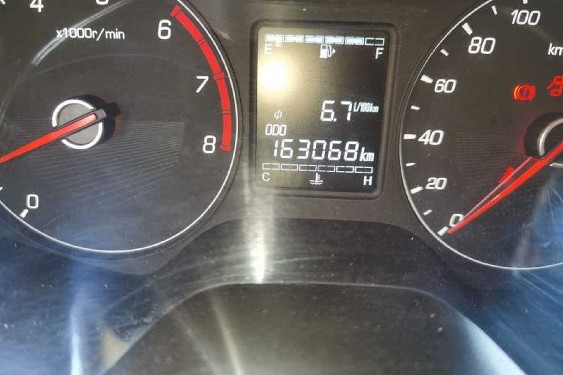 Used Baojun 310 2016 1.2L Manual Luxury Model Odometer Close Up
