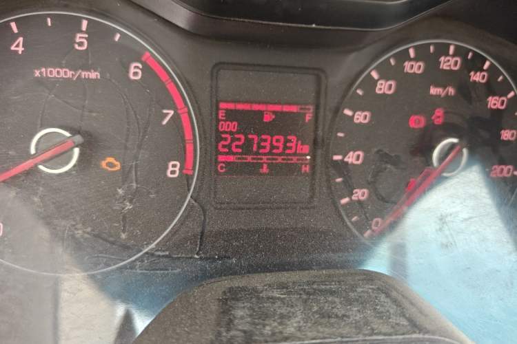 Used Baojun 310 2016 1.2L Manual Value Edition Odometer Close Up