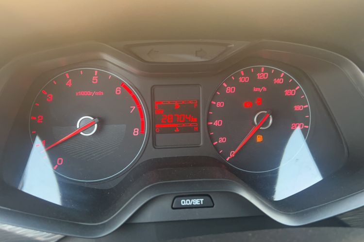 Used Baojun 310 2016 1.2L manual Comfort trim level Odometer Close Up
