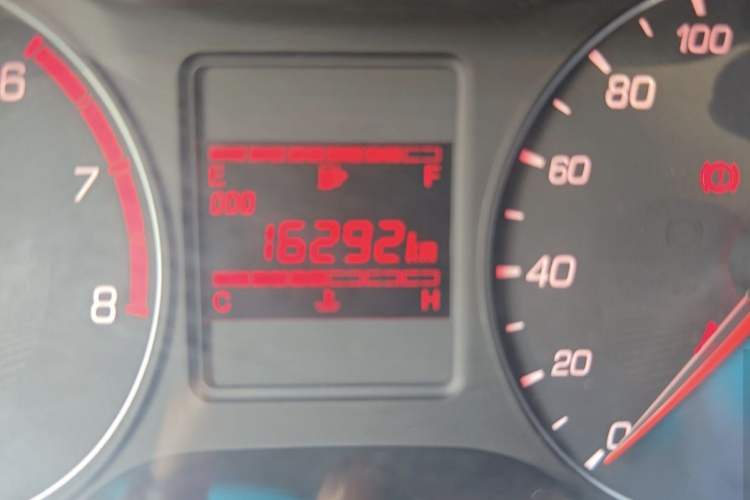 Used Baojun 310 2016 1.2L Manual Value Edition Odometer Close Up