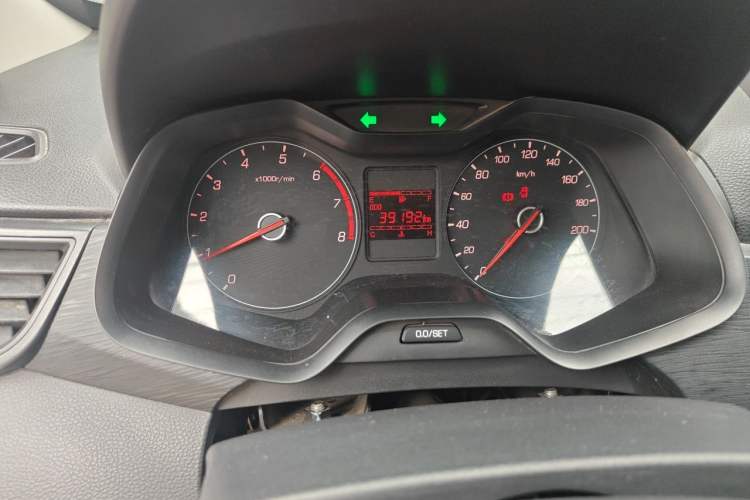 Used Baojun 310 2016 1.2L Manual Value Edition Odometer Close Up