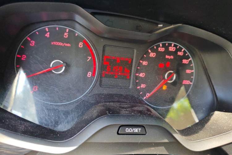 Used Baojun 310 2016 1.2L Manual Value Edition Odometer Close Up