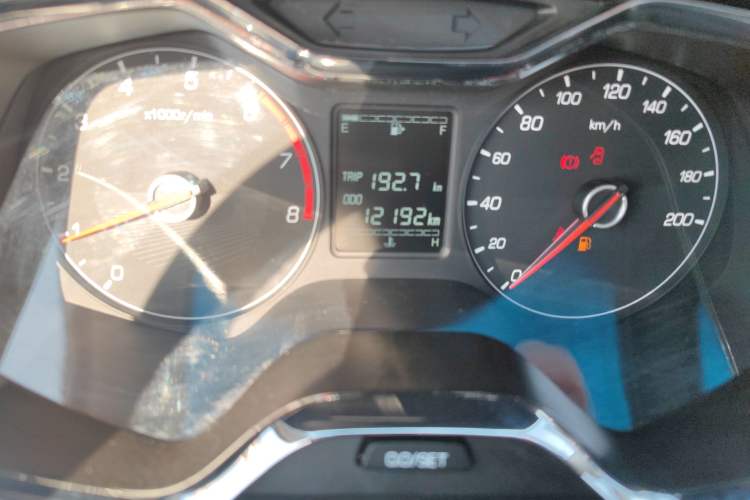 Used Baojun 310 2016 1.2L Manual Luxury Model Odometer Close Up