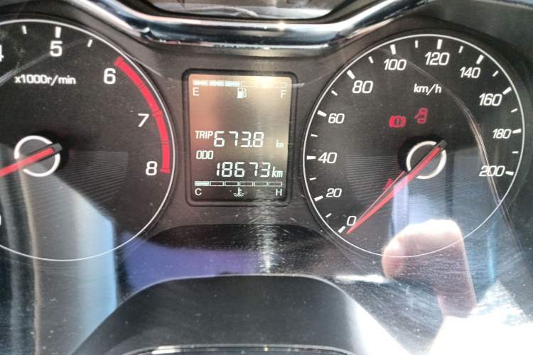 Used Baojun 310 2016 1.2L Manual Luxury Model Odometer Close Up