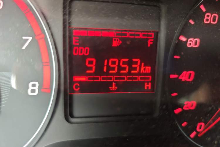 Used Baojun 310 2016 1.2L Manual Value Edition Odometer Close Up