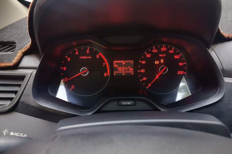 Used Baojun 310 2016 1.2L manual Comfort trim level Odometer Close Up