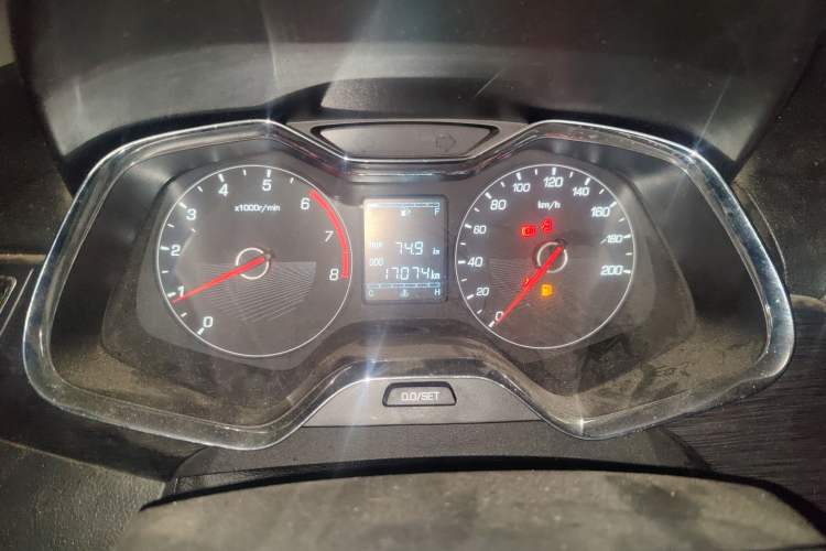 Used Baojun 310 2016 1.2L Manual Luxury Model Odometer Close Up
