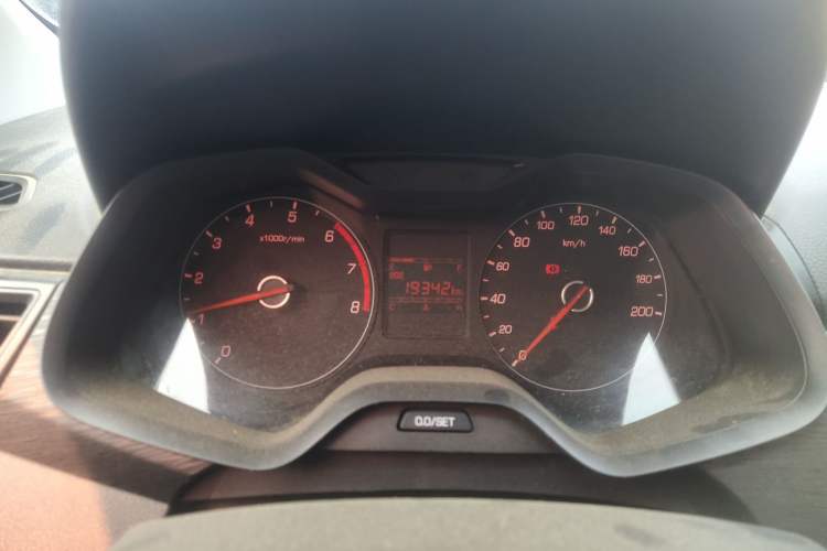 Used Baojun 310 2016 1.2L Manual Value Edition Odometer Close Up