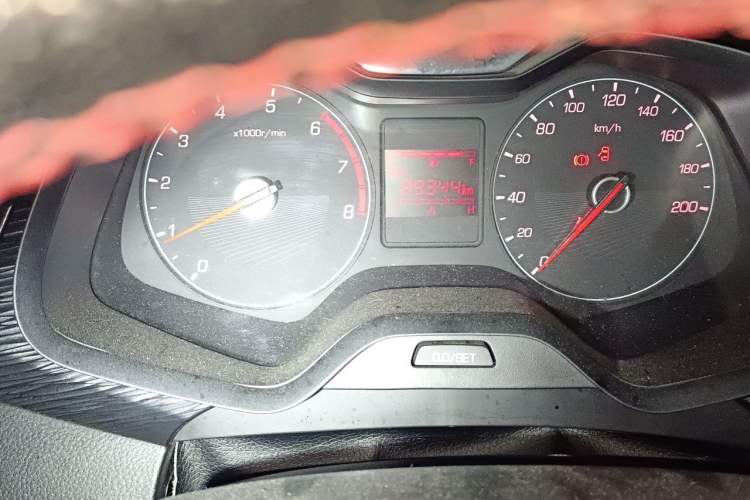 Used Baojun 310 2016 1.2L Manual Value Edition Odometer Close Up