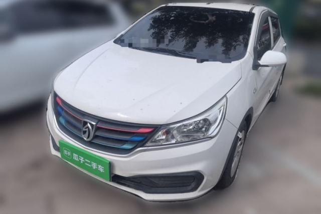 Used Baojun 310 2016 1.2L manual Comfort trim level