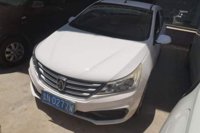 Used Baojun 310 2016 1.2L manual Comfort trim level