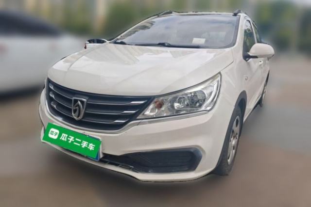 Ojetý Baojun 310 2016 1.2L manual Comfort trim level