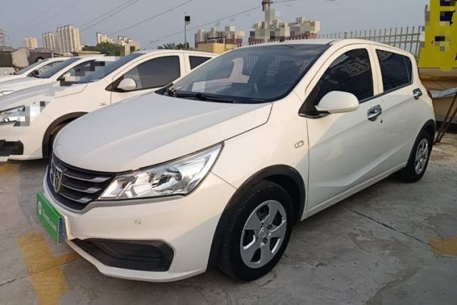 Used Baojun 310 2016 1.2L manual Comfort trim level