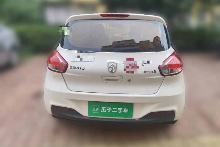 Used Baojun 310 2016 1.2L manual Comfort trim level Rear