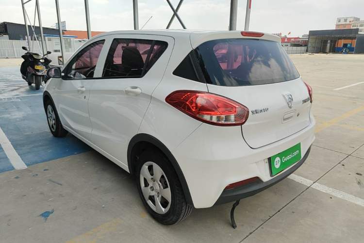 Used Baojun 310 2016 1.2L manual Comfort trim level Rear Left 45 Deg