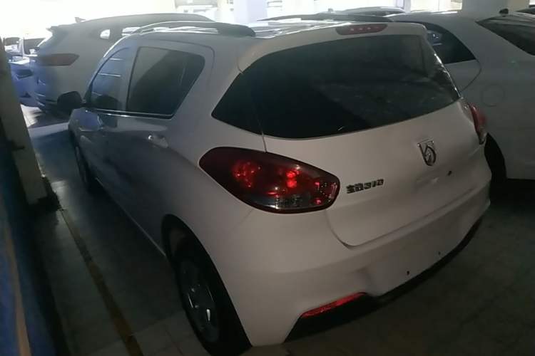 Used Baojun 310 2016 1.2L manual Comfort trim level Rear Left 45 Deg