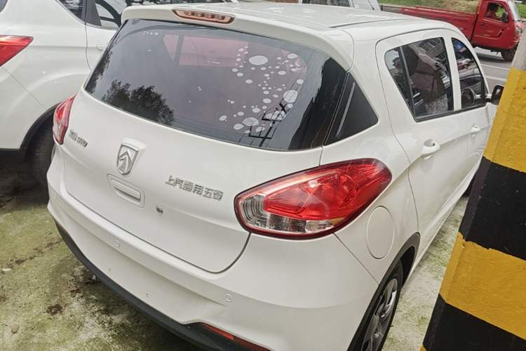 Used Baojun 310 2016 1.2L manual Comfort trim level Rear Right 45 Deg