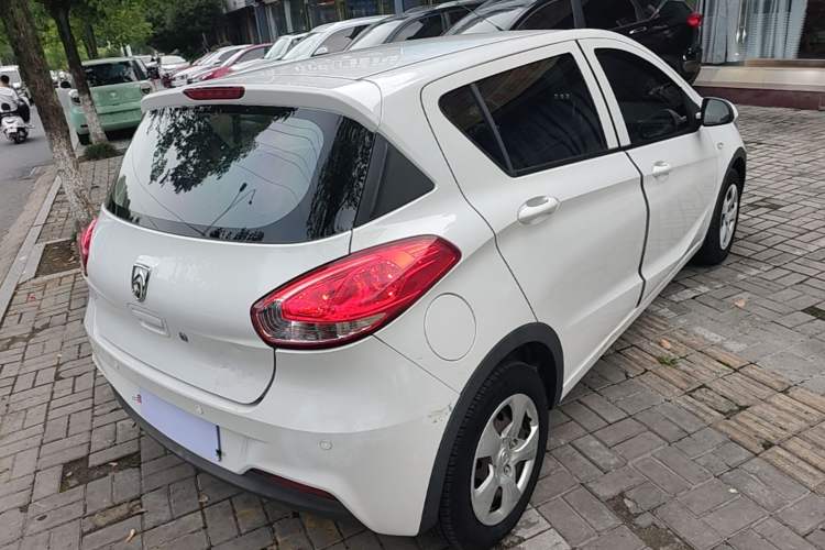Used Baojun 310 2016 1.2L manual Comfort trim level Rear Right 45 Deg