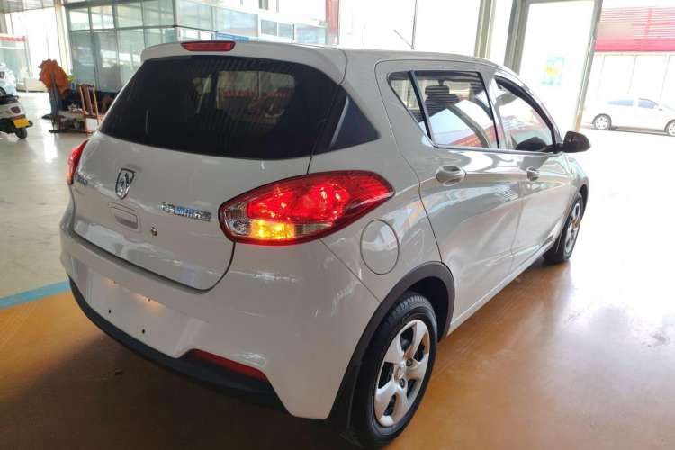 Used Baojun 310 2016 1.2L manual Comfort trim level Rear Right 45 Deg