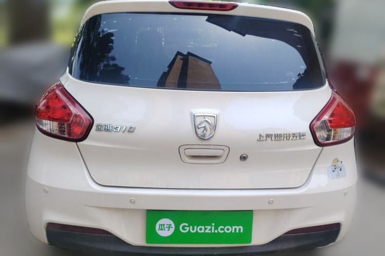 Used Baojun 310 2016 1.2L manual Comfort trim level Rear