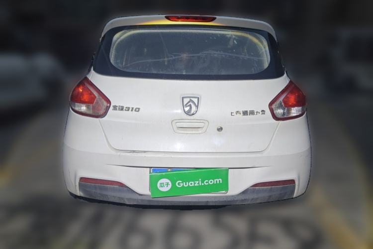 Used Baojun 310 2016 1.2L manual Comfort trim level Rear