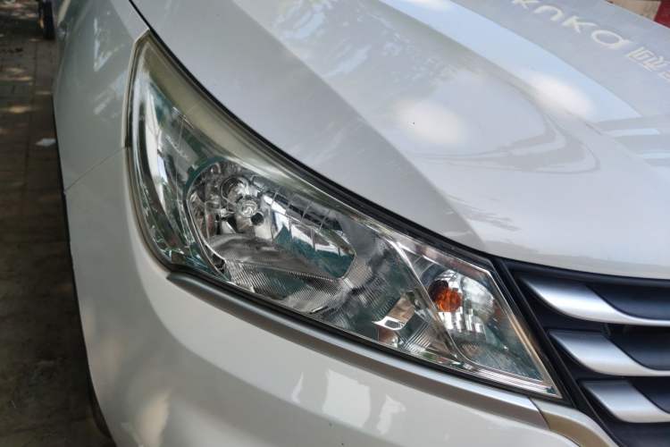 Used Baojun 310 2016 1.2L Manual Value Edition Right Front Headlight