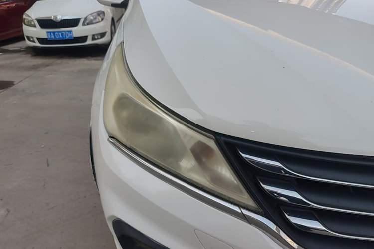 Used Baojun 310 2016 1.2L Manual Luxury Model Right Front Headlight