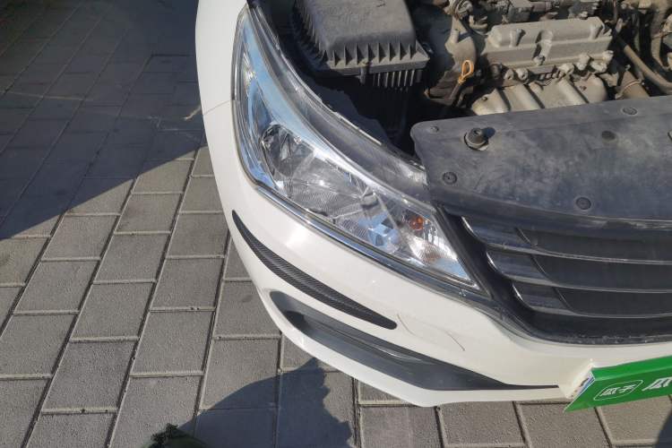 Used Baojun 310 2016 1.2L Manual Luxury Model Right Front Headlight