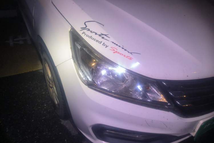 Used Baojun 310 2016 1.2L Manual Luxury Model Right Front Headlight